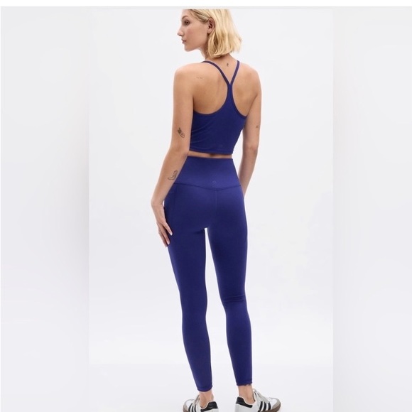 NWT Gapfit sculpt compression high rise leggings - Picture 4 of 17